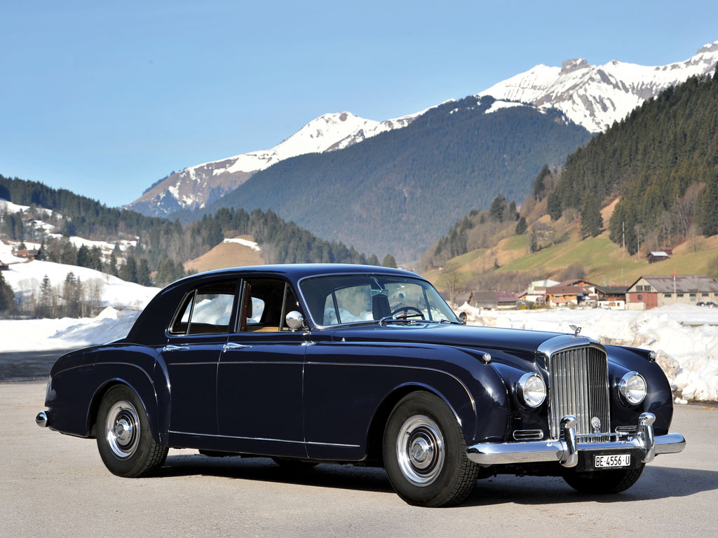 Bentley S1 Continental Flying Spur Sports Saloon