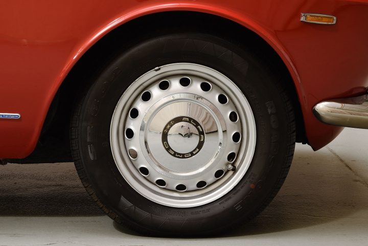 Alfa Romeo Giulia GTC - 1966