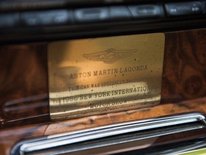 Aston Martin Lagonda Series III - 1985