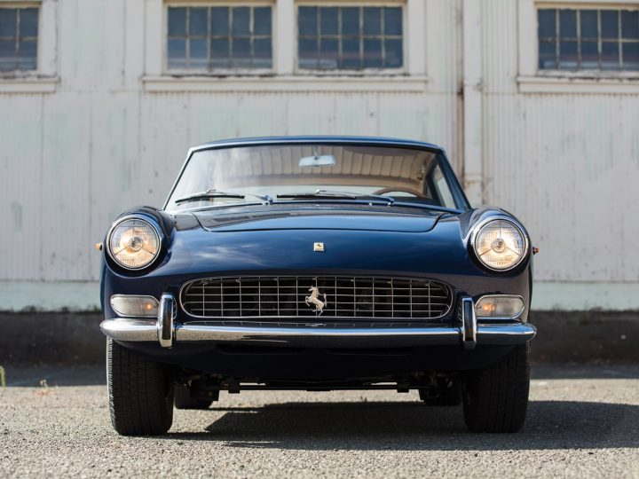 Ferrari 330 GT 2+2 Series II - 1966