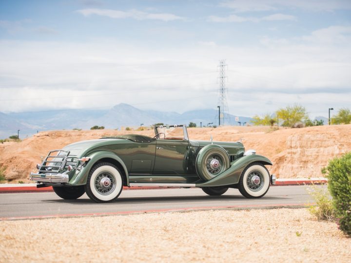 Packard Twelve Coupe Roadster - 1933