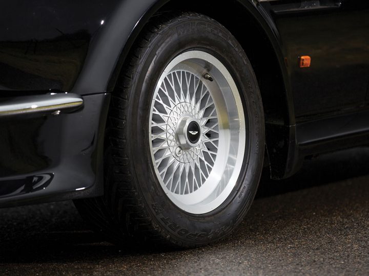 Aston Martin V8 Vantage Volante - 1989