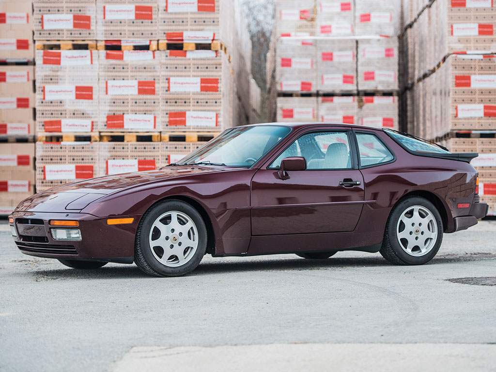 Porsche 944 Turbo S - 1988